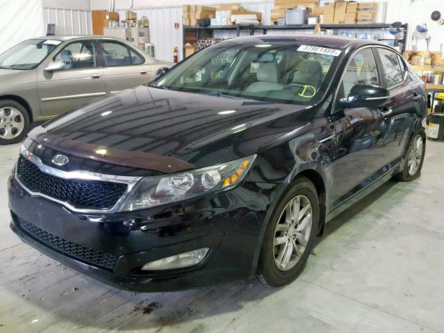 5XXGM4A77CG048698 - 2012 KIA OPTIMA LX BLACK photo 2