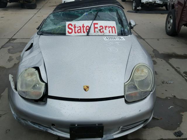 WP0CA29893U623192 - 2003 PORSCHE BOXSTER SILVER photo 9