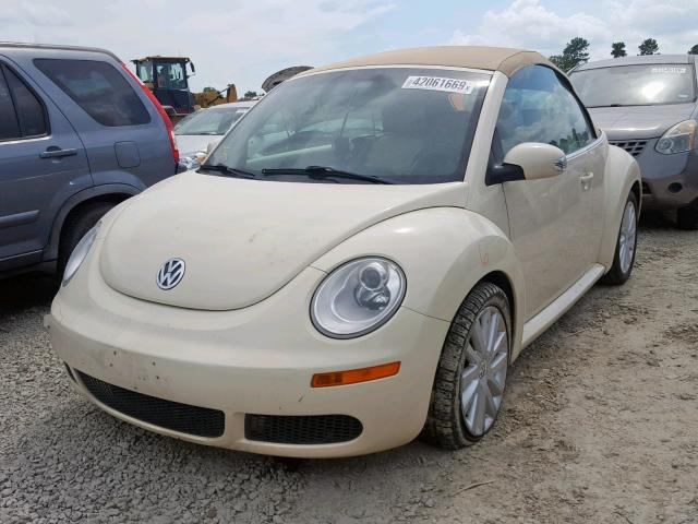 3VWRG31Y08M415060 - 2008 VOLKSWAGEN NEW BEETLE Creme Foto 2