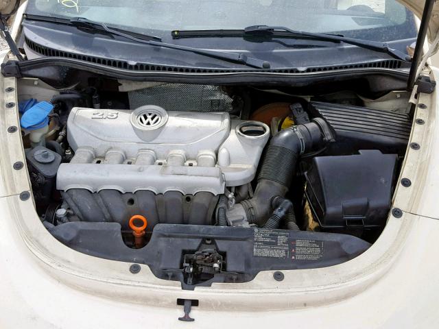 3VWRG31Y08M415060 - 2008 VOLKSWAGEN NEW BEETLE Creme Foto 7
