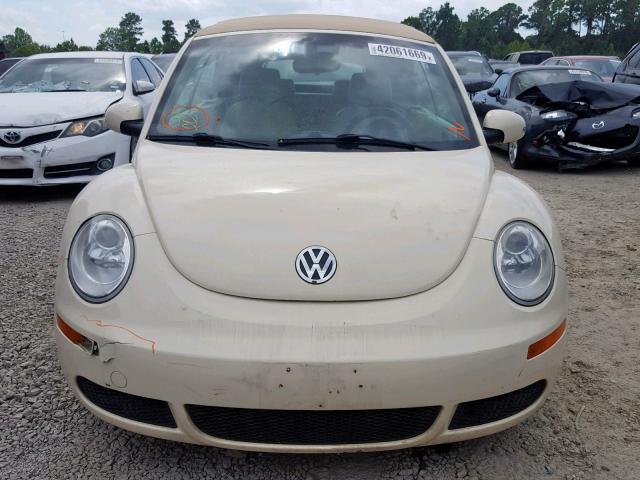 3VWRG31Y08M415060 - 2008 VOLKSWAGEN NEW BEETLE Creme Foto 9