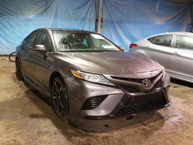 4T1B61HK9JU511683 - 2018 TOYOTA CAMRY XSE GRAY photo 1