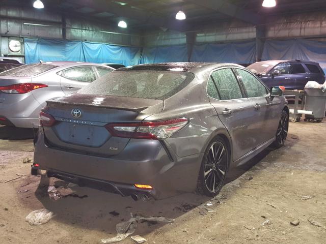 4T1B61HK9JU511683 - 2018 TOYOTA CAMRY XSE GRAY photo 4