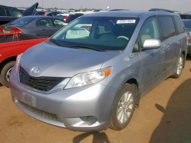 5TDJK3DC7BS005796 - 2011 TOYOTA SIENNA LE SILVER photo 2