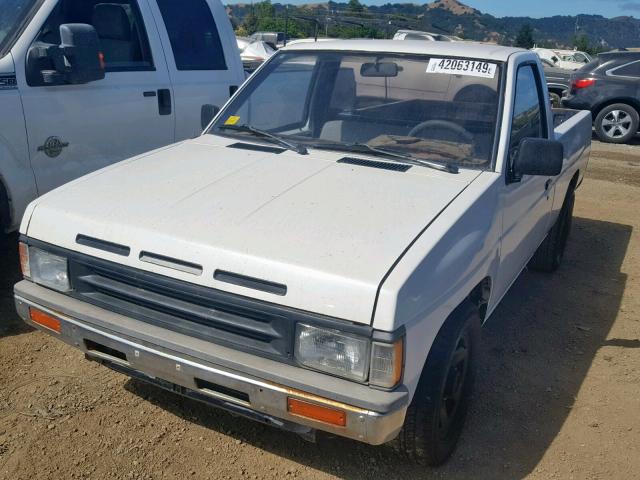 1N6ND11S0JC307455 - 1988 NISSAN D21 SHORT WHITE photo 2