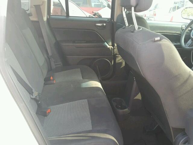 1C4NJCBA1GD742582 - 2016 JEEP COMPASS SP أبيض صورة 6