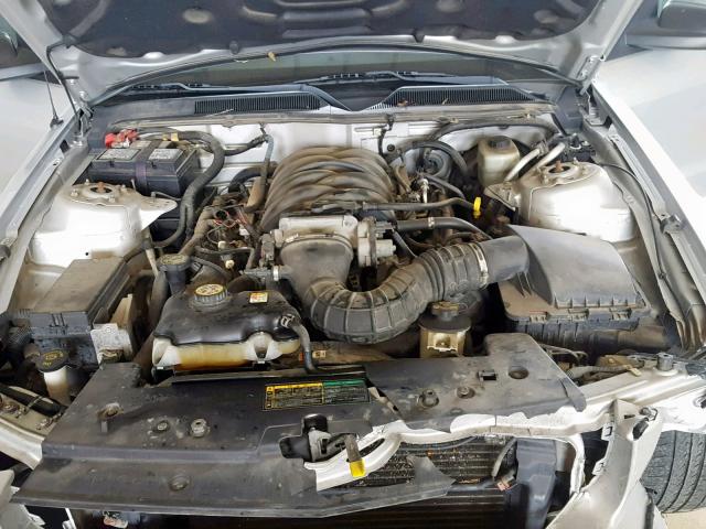 1ZVFT82H755222884 - 2005 FORD MUSTANG GT SILVER photo 7