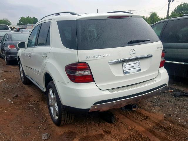 4JGBB22E48A315876 - 2008 MERCEDES-BENZ ML 320 CDI WHITE photo 3