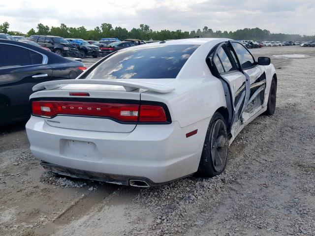 2C3CDXHG8EH123922 - 2014 DODGE CHARGER SX WHITE photo 4