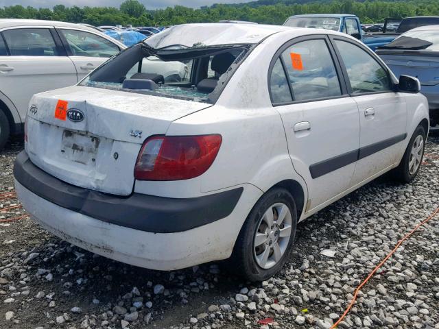 KNADE123266170640 - 2006 KIA RIO WHITE photo 4