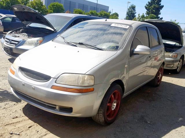 KL1TD62645B317109 - 2005 CHEVROLET AVEO BASE Gümüş foto 2