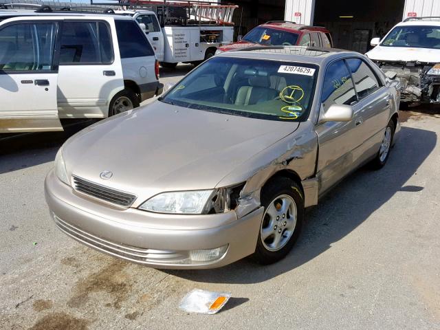 JT8BF28G8X0234044 - 1999 LEXUS ES 300 GOLD photo 2