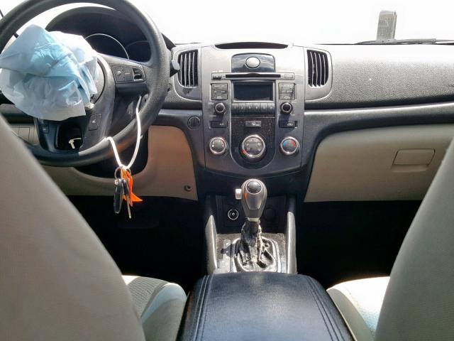 KNAFU4A28C5542506 - 2012 KIA FORTE EX TAN photo 9