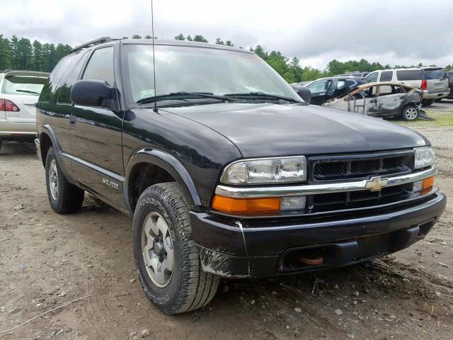 1GNCT18W22K167641 - 2002 CHEVROLET BLAZER BLACK photo 1