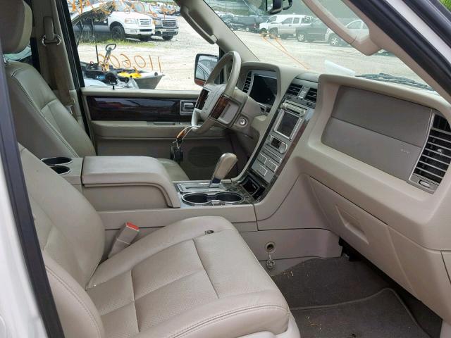 5LMFU28508LJ15484 - 2008 LINCOLN NAVIGATOR أبيض صورة 5