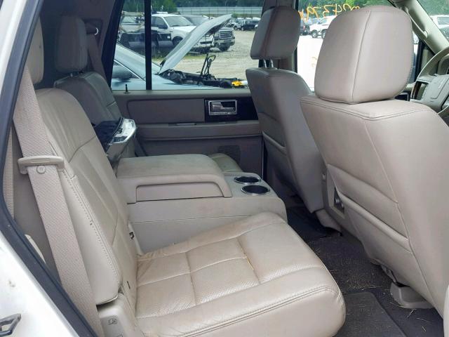 5LMFU28508LJ15484 - 2008 LINCOLN NAVIGATOR أبيض صورة 6