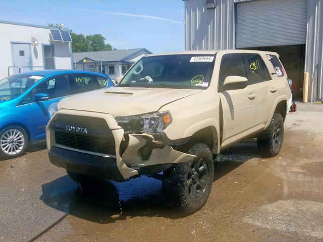 JTEBU5JR8G5362108 - 2016 TOYOTA 4RUNNER SR BROWN photo 2