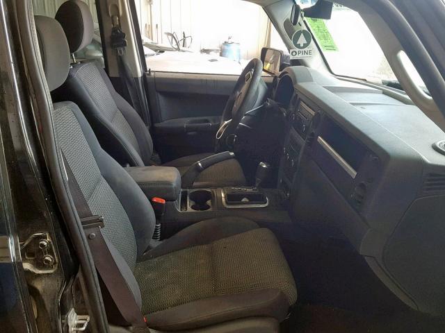 1J4RG4GK7AC105341 - 2010 JEEP COMMANDER შავი ფოტო 5