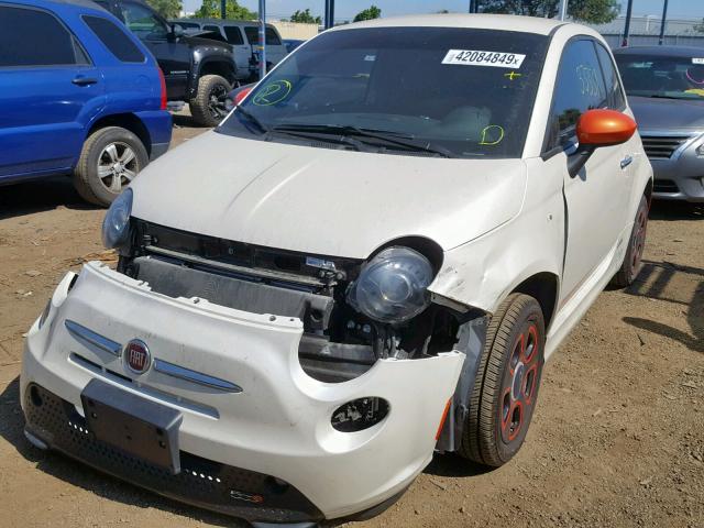 3C3CFFGE6FT594027 - 2015 FIAT 500 ELECTR WHITE photo 2