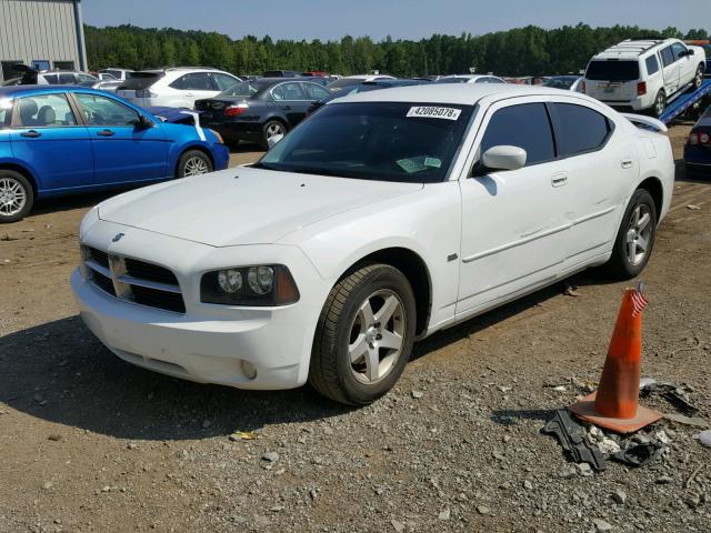 2B3CA3CV8AH301178 - 2010 DODGE CHARGER SX WHITE photo 2