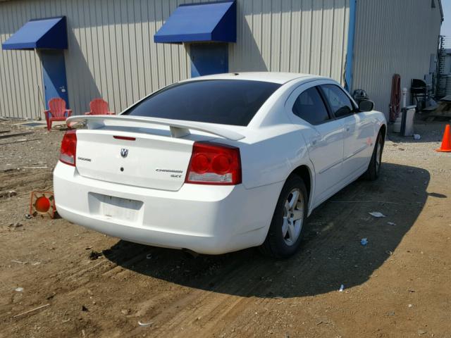 2B3CA3CV8AH301178 - 2010 DODGE CHARGER SX WHITE photo 4