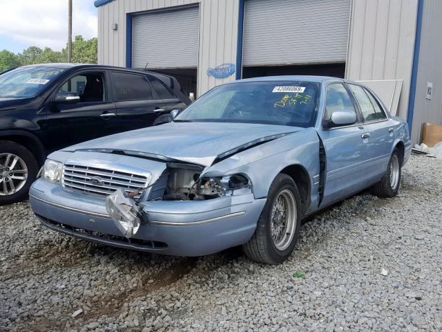 2FAFP74W4XX209773 - 1999 FORD CROWN VICT BLUE photo 2