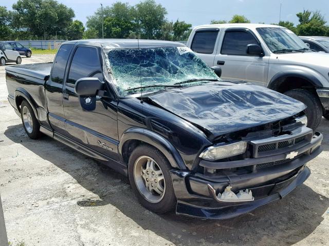 1GCCS19W828124719 - 2002 CHEVROLET S TRUCK S1 BLACK photo 1