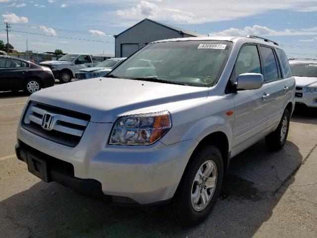 5FNYF28288B004040 - 2008 HONDA PILOT VP SILVER photo 2