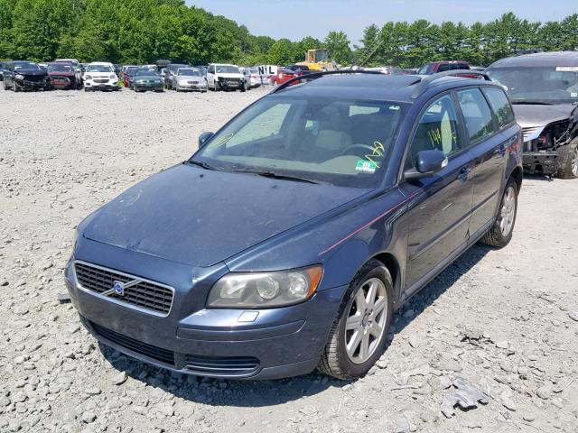 YV1MW382372321031 - 2007 VOLVO V50 2.4I SILVER photo 2