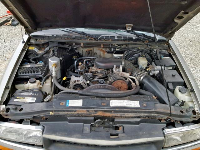 1GNDT13W7W2225597 - 1998 CHEVROLET BLAZER TAN photo 7