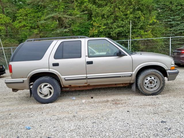 1GNDT13W7W2225597 - 1998 CHEVROLET BLAZER TAN photo 9