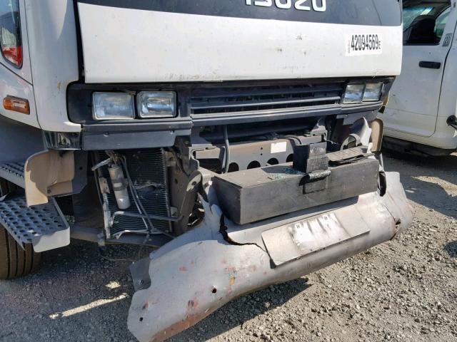 4GTJ6F1387F700840 - 2007 ISUZU T6F042-FTR WHITE photo 9