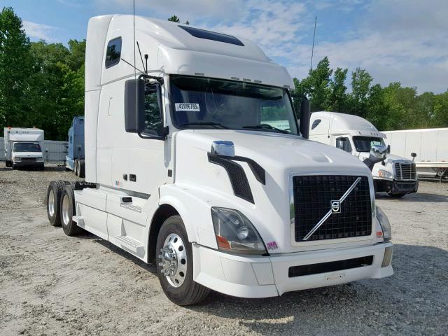 4V4NC9EJ5CN540829 - 2012 VOLVO VN VNL WHITE photo 1