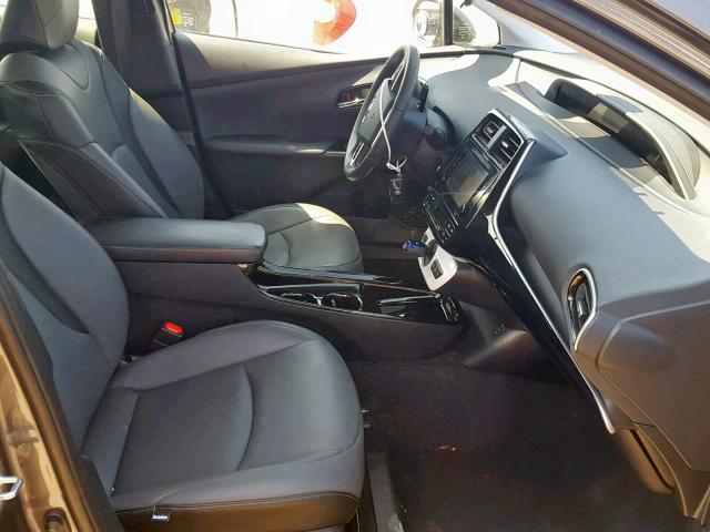 JTDKARFP8J3077245 - 2018 TOYOTA PRIUS PRIM 灰色 照片 5