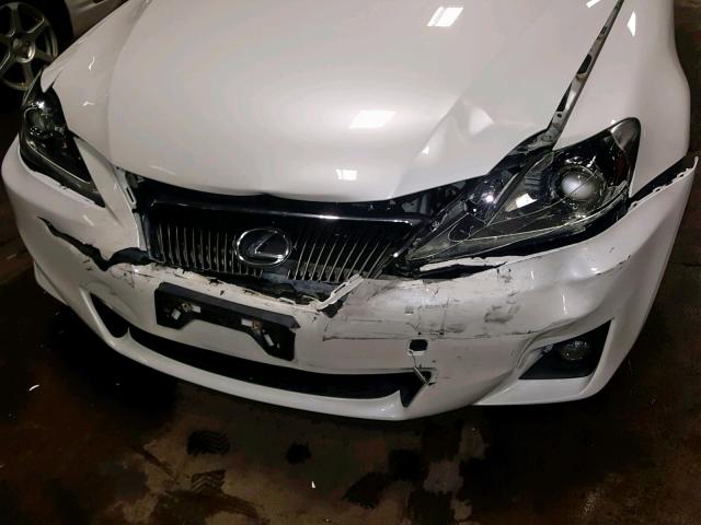 JTHCF5C20B2035164 - 2011 LEXUS IS 250 WHITE photo 9