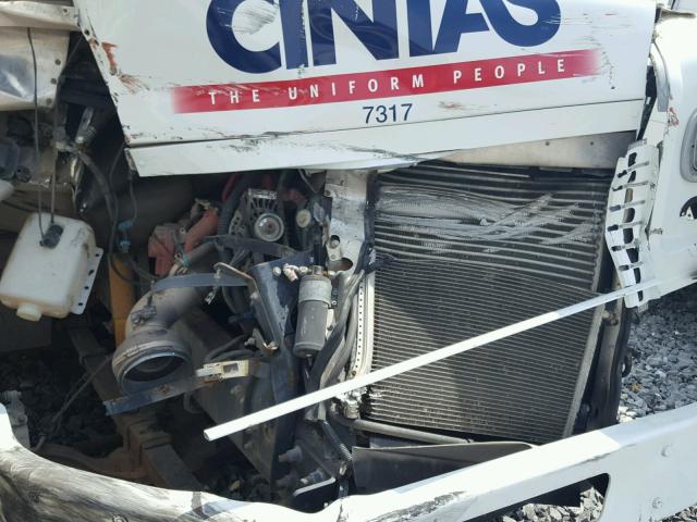 4UZAANDU29CAM6192 - 2009 FREIGHTLINER CHASSIS M WHITE photo 7