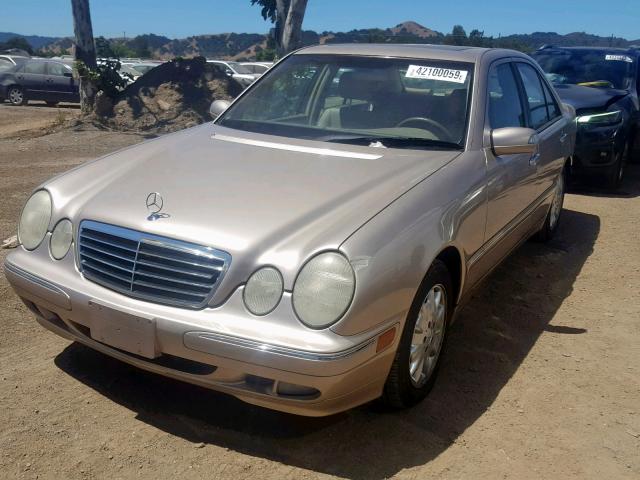 WDBJF65J11B391204 - 2001 MERCEDES-BENZ E 320 GOLD photo 2