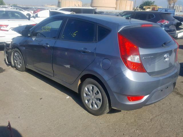 KMHCT5AE9HU362808 - 2017 HYUNDAI ACCENT SE SILVER photo 3