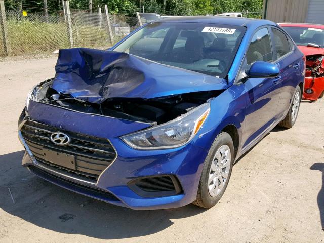 3KPC24A32JE030634 - 2018 HYUNDAI ACCENT SE BLUE photo 2