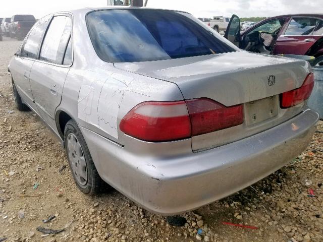 JHMCG5643YC016671 - 2000 HONDA ACCORD LX SILVER photo 3