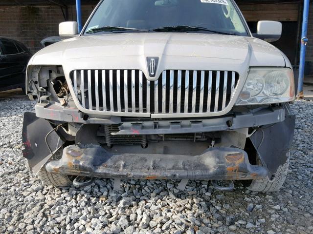 5LMFU27595LJ21684 - 2005 LINCOLN NAVIGATOR WHITE photo 9