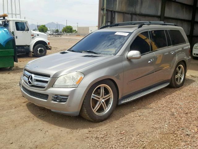 4JGBF22E18A352193 - 2008 MERCEDES-BENZ GL 320 CDI SILVER photo 2