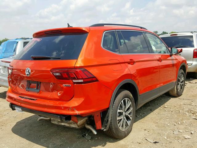 3VV2B7AX4KM098863 - 2019 VOLKSWAGEN TIGUAN SE RED photo 4