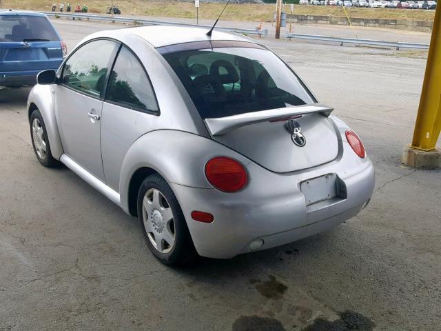 3VWDD21C61M470295 - 2001 VOLKSWAGEN NEW BEETLE SILVER photo 3