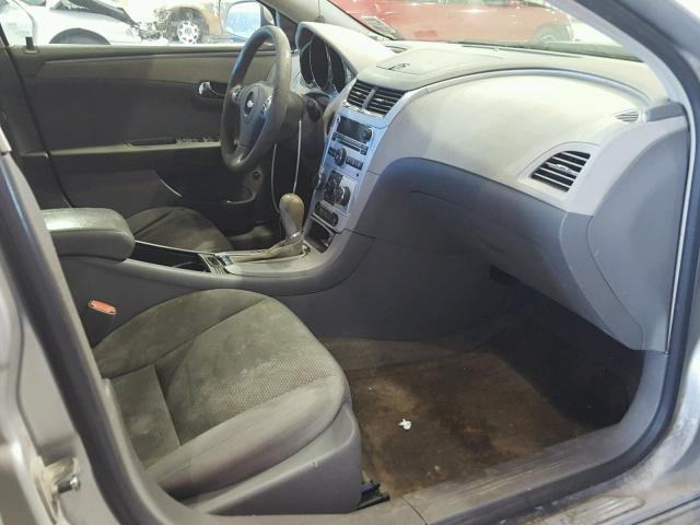 1G1ZH57B08F211141 - 2008 CHEVROLET MALIBU 1LT SILVER photo 5