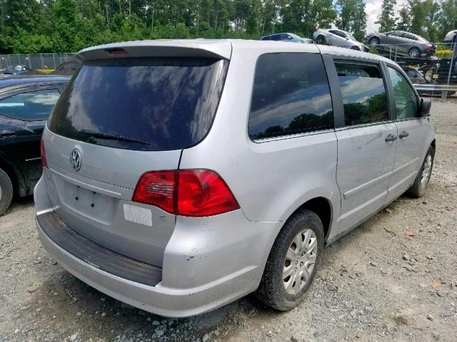 2V4RW4DG6BR789645 - 2011 VOLKSWAGEN ROUTAN S SILVER photo 4