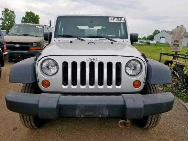 1J4FA24107L230632 - 2007 JEEP WRANGLER X SILVER photo 9