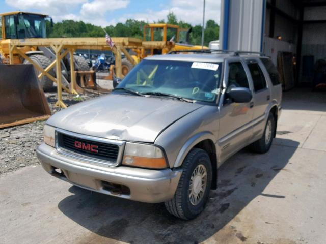 1GKDT13W012150232 - 2001 GMC JIMMY SILVER photo 2