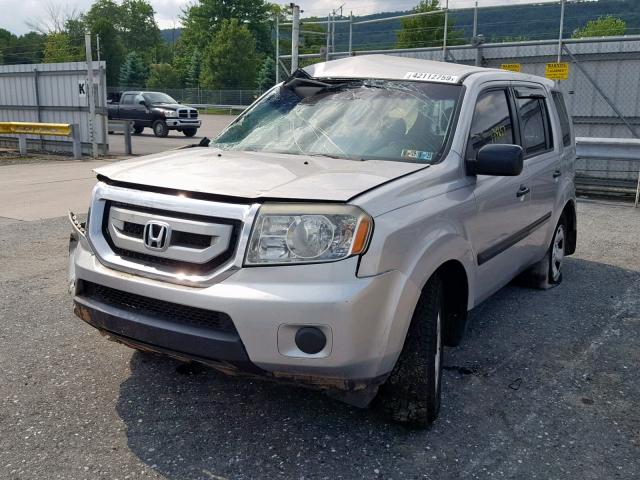 5FNYF4H26AB015510 - 2010 HONDA PILOT LX SILVER photo 2