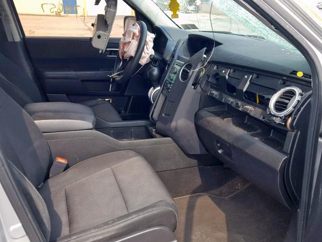 5FNYF4H26AB015510 - 2010 HONDA PILOT LX SILVER photo 5